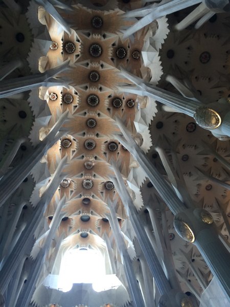 gaudi_castle_0145.JPG